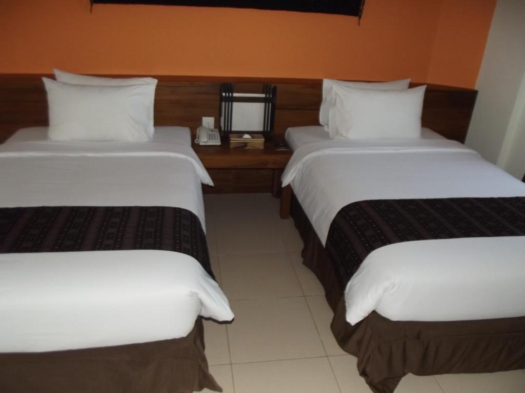 Luwansa Beach Hotel Лабуан-Бахо Номер фото
